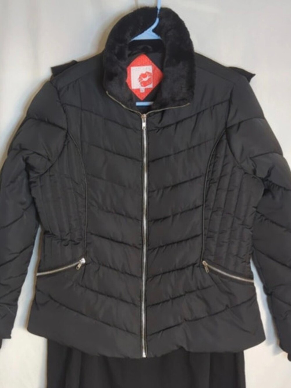 Hot Kiss Black Quilted Puffer Jacket with Faux Fur Collar Sz Large